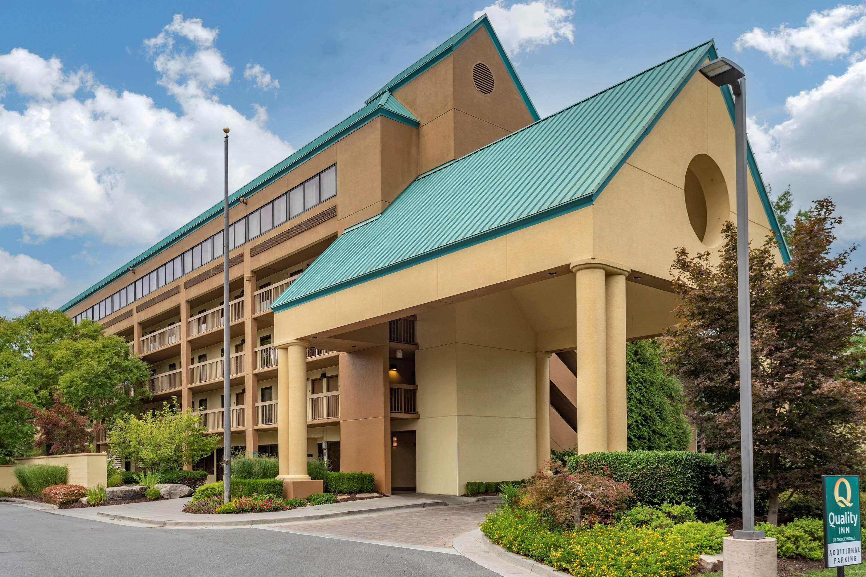 Quality Inn Near The Island Pigeon Forge Extérieur photo