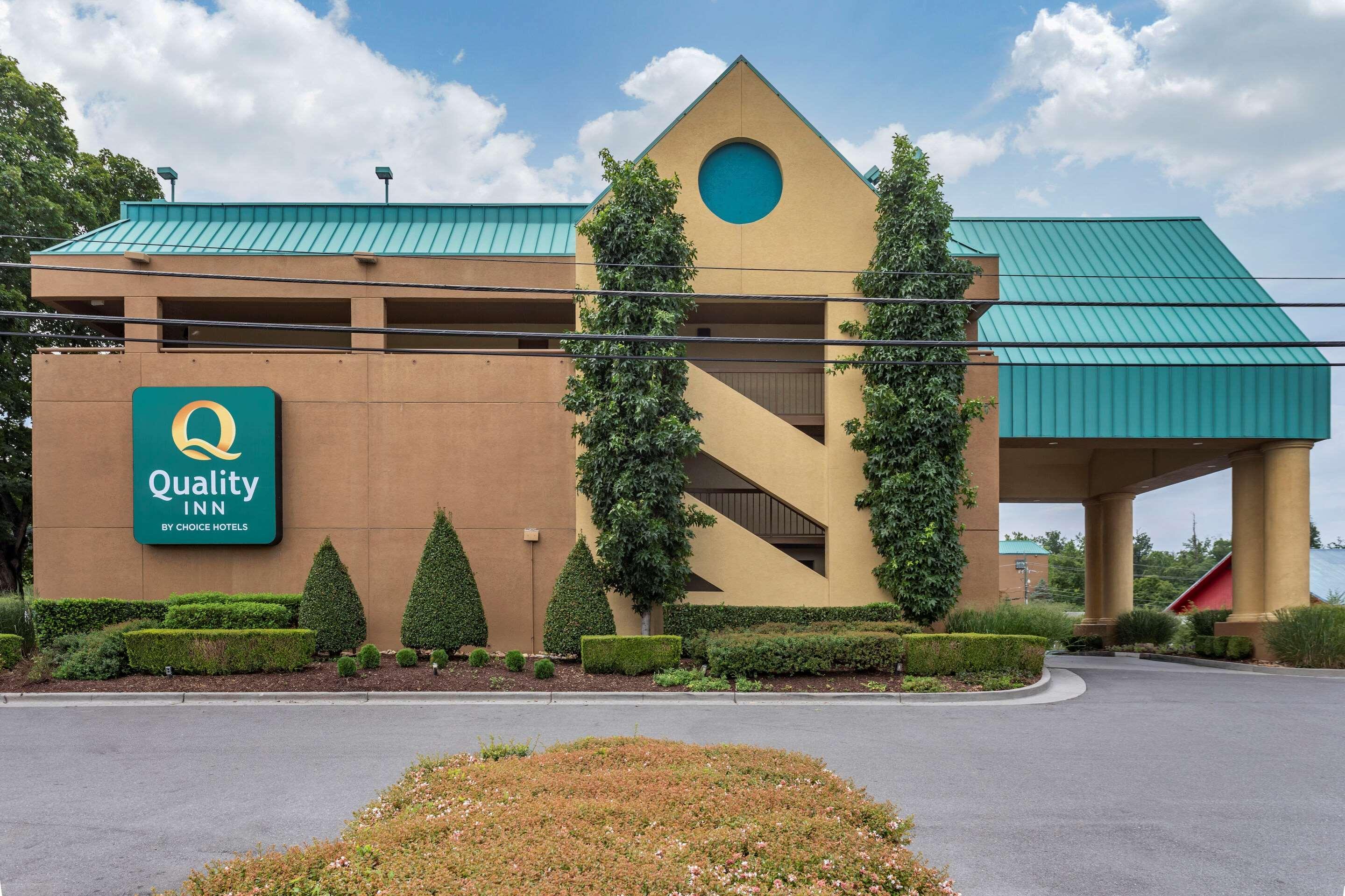Quality Inn Near The Island Pigeon Forge Extérieur photo