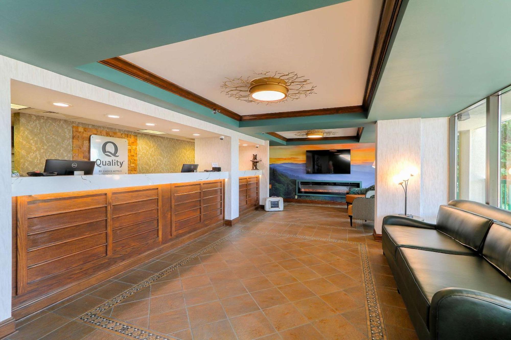 Quality Inn Near The Island Pigeon Forge Extérieur photo