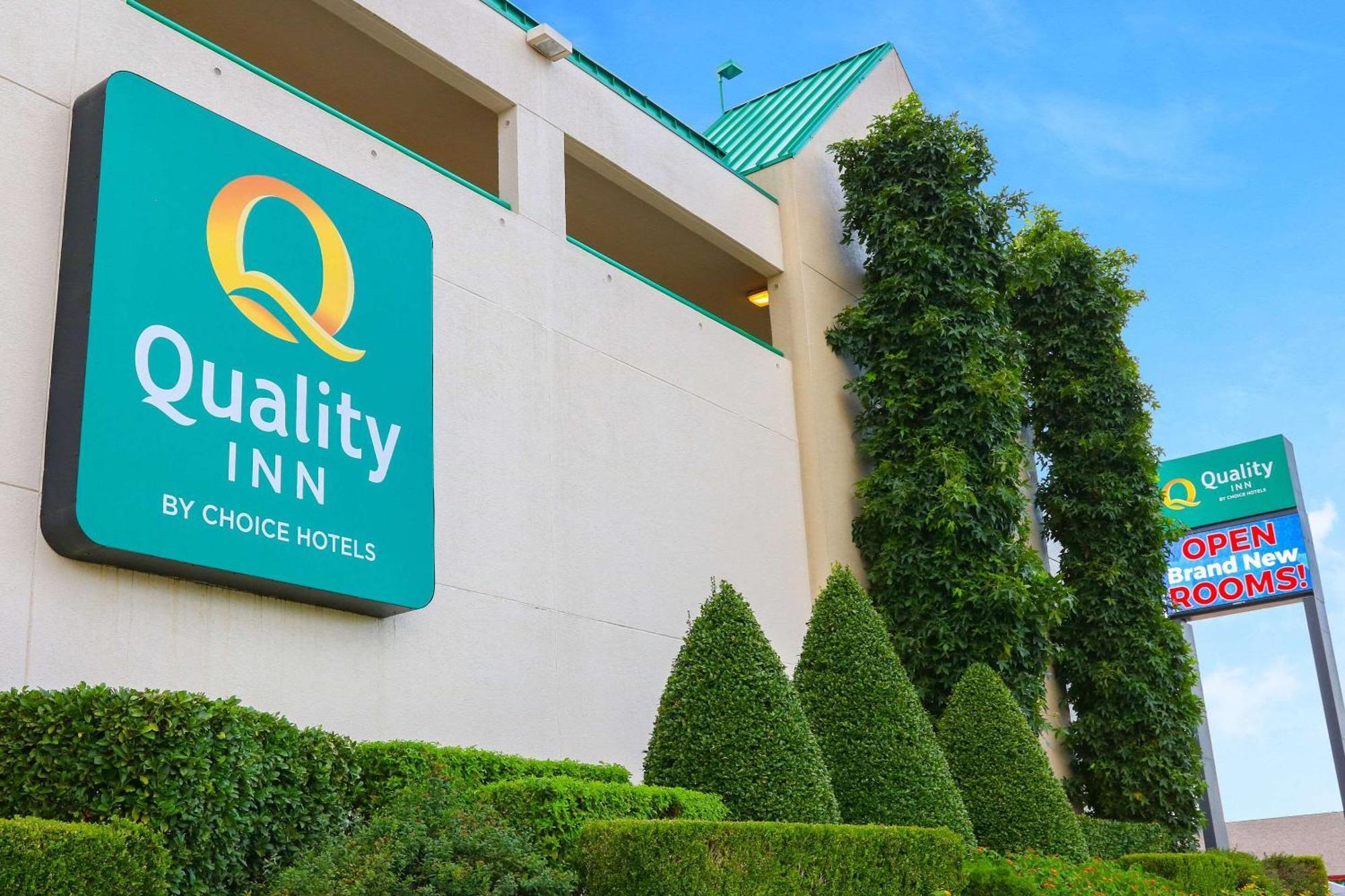 Quality Inn Near The Island Pigeon Forge Extérieur photo