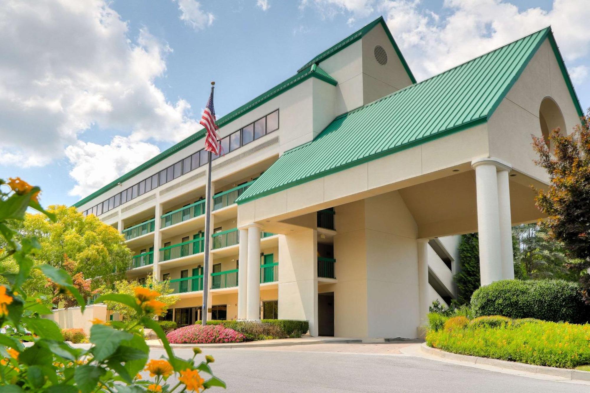 Quality Inn Near The Island Pigeon Forge Extérieur photo